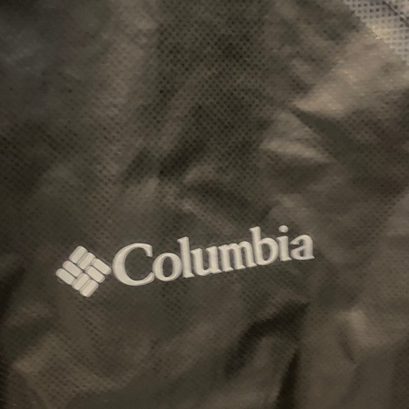 Columbia Men's OutDry Extreme Windrain Waterproof Jacket in black. - Picture 3 of 8